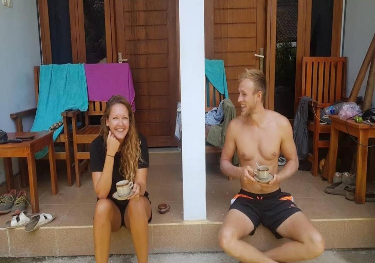 Merendeng Hostel Kuta Kuta  Extérieur photo