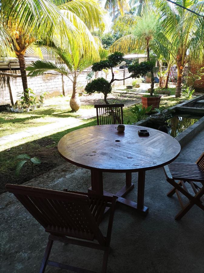 Merendeng Hostel Kuta Kuta  Extérieur photo