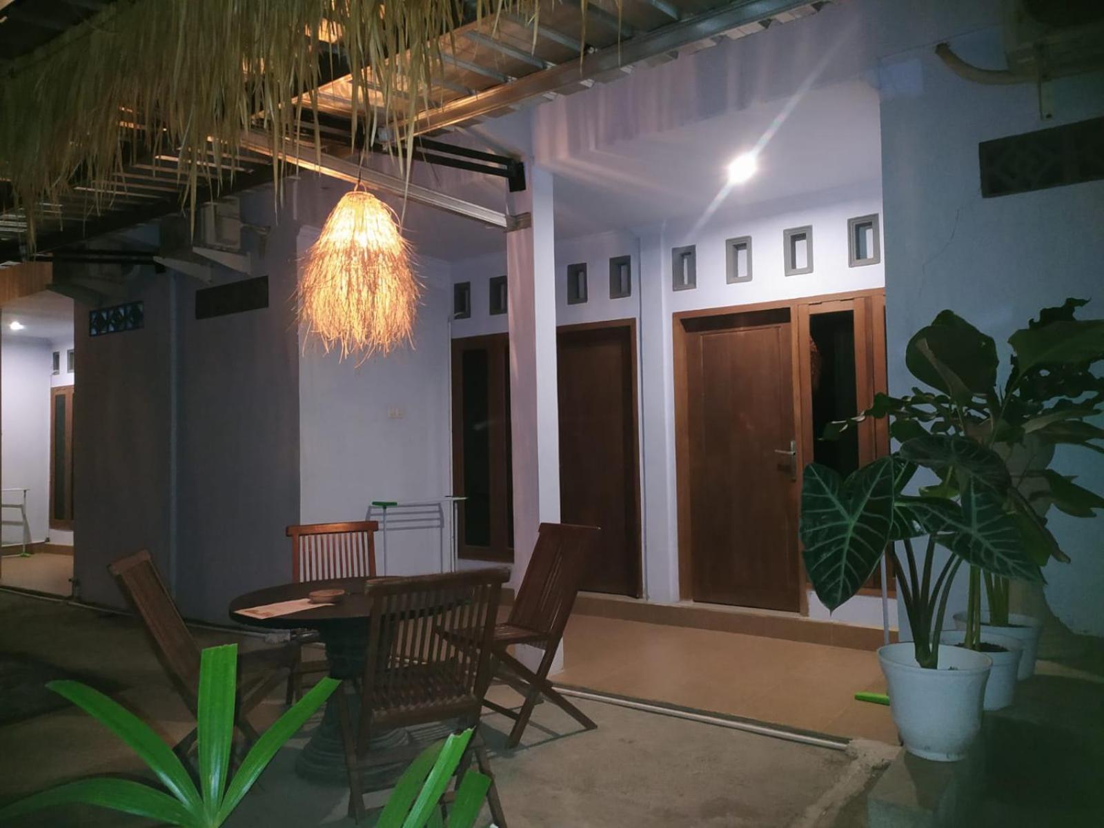Merendeng Hostel Kuta Kuta  Extérieur photo