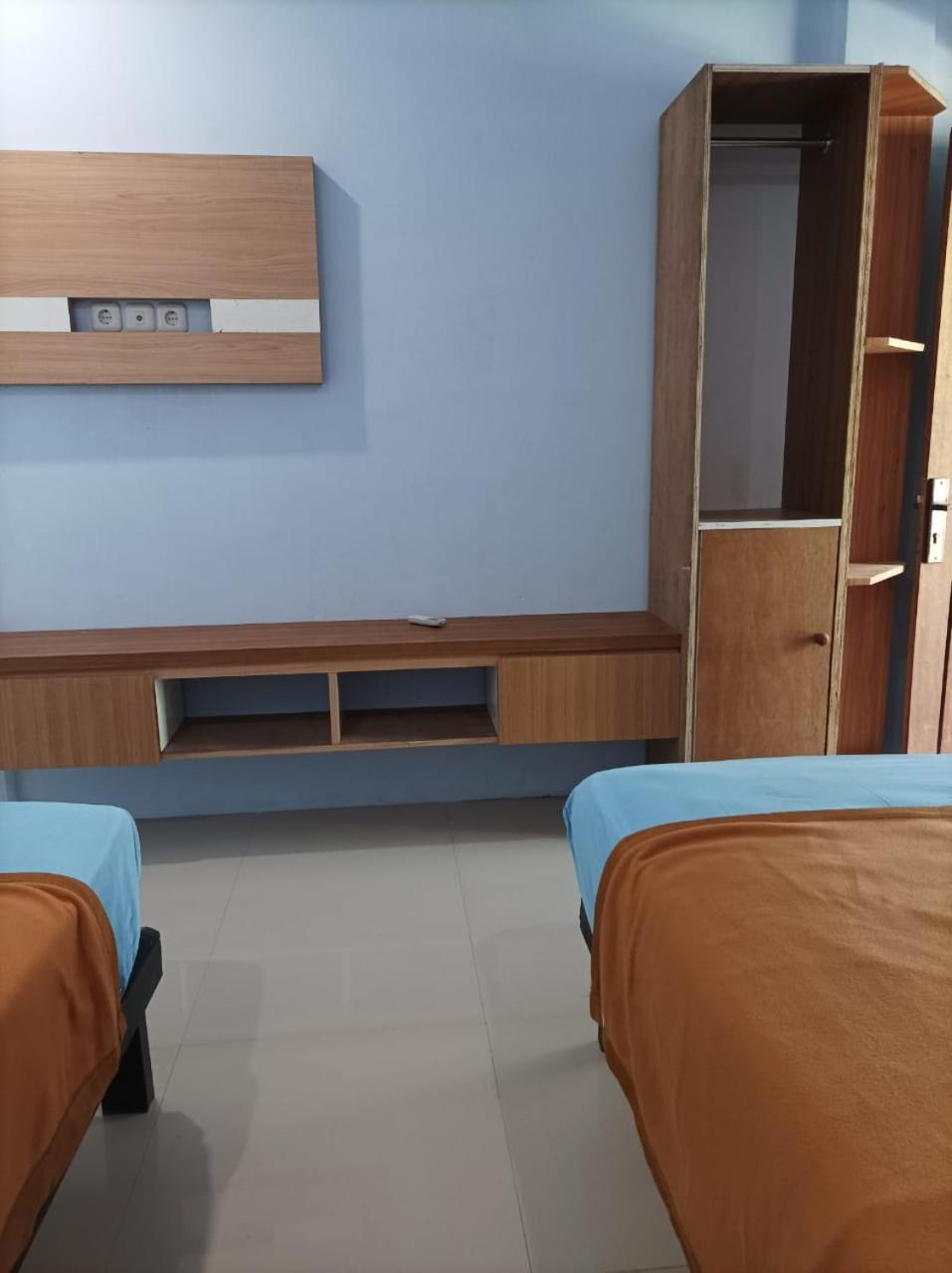 Merendeng Hostel Kuta Kuta  Extérieur photo